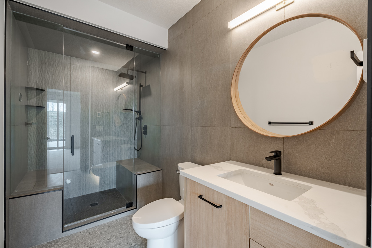 Professional custom bathroom interior